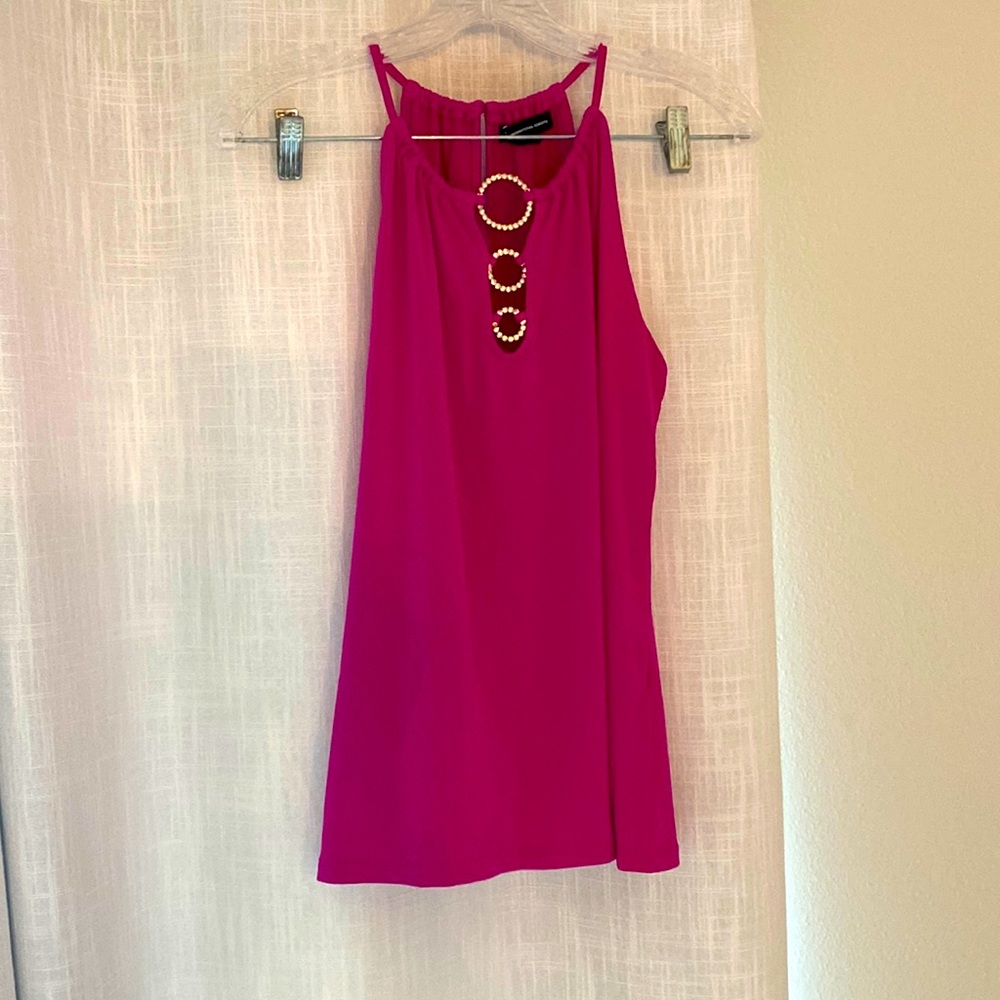 Like new! Rich purple/pink top.